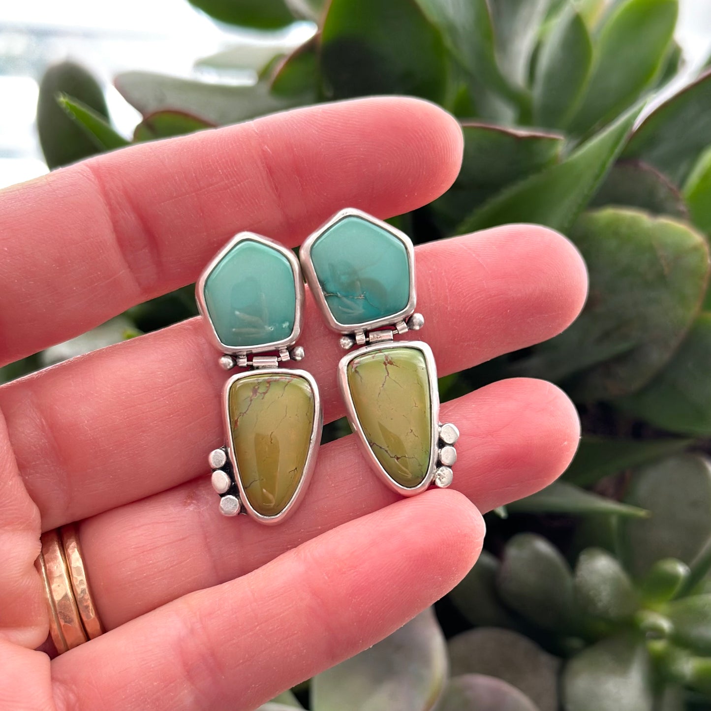 80s Night Emerald Valley Turquoise Hinge Stud Earrings