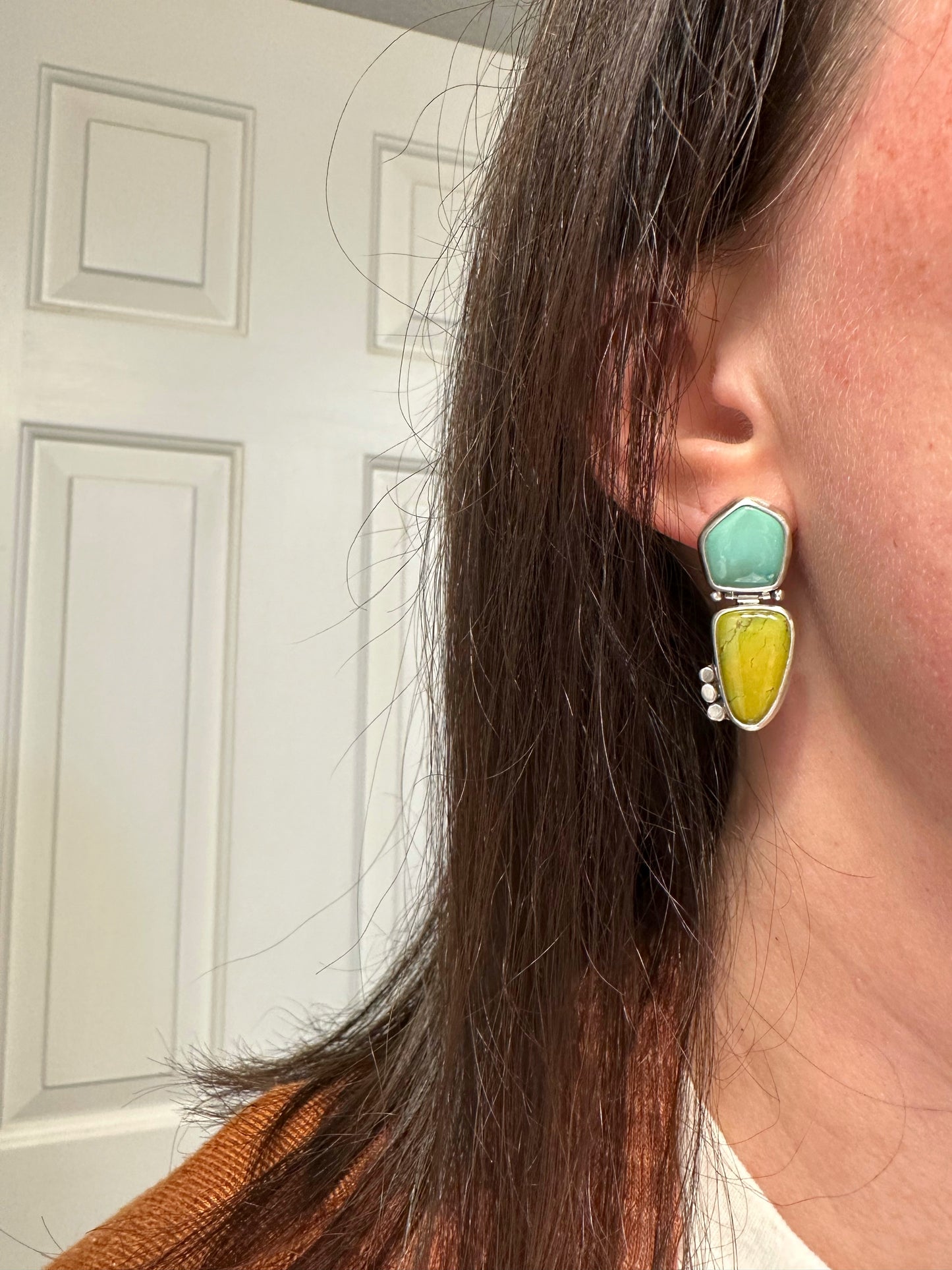 80s Night Emerald Valley Turquoise Hinge Stud Earrings