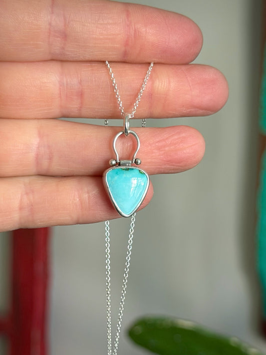 Royston Royal Blue Turquoise Necklace in Pale Blue Pinned Hinge