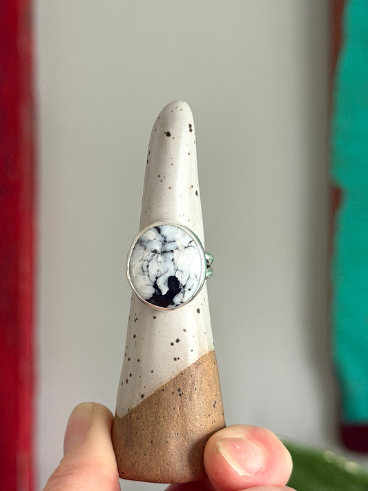 White Buffalo Ring size 6.75