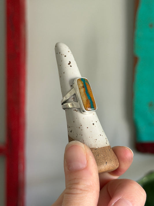 Royston Ribbon Turquoise Split Band Ring in size 7.25