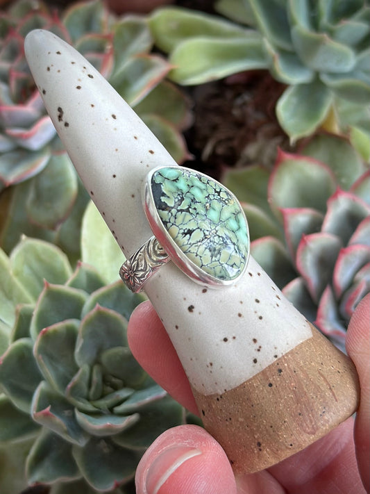 Nautilus Variscite Ring size 8.75 Swirl Flower Band