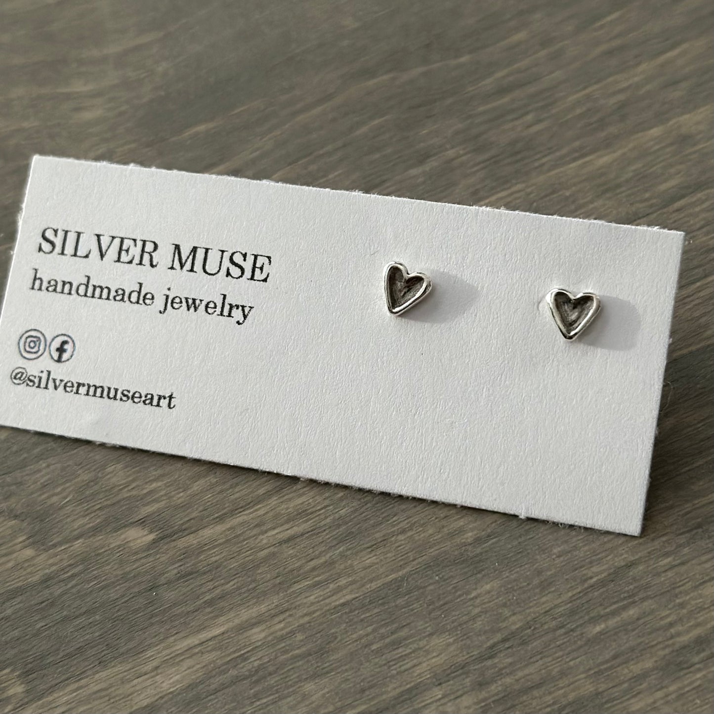 Stud Earrings Little Hearts