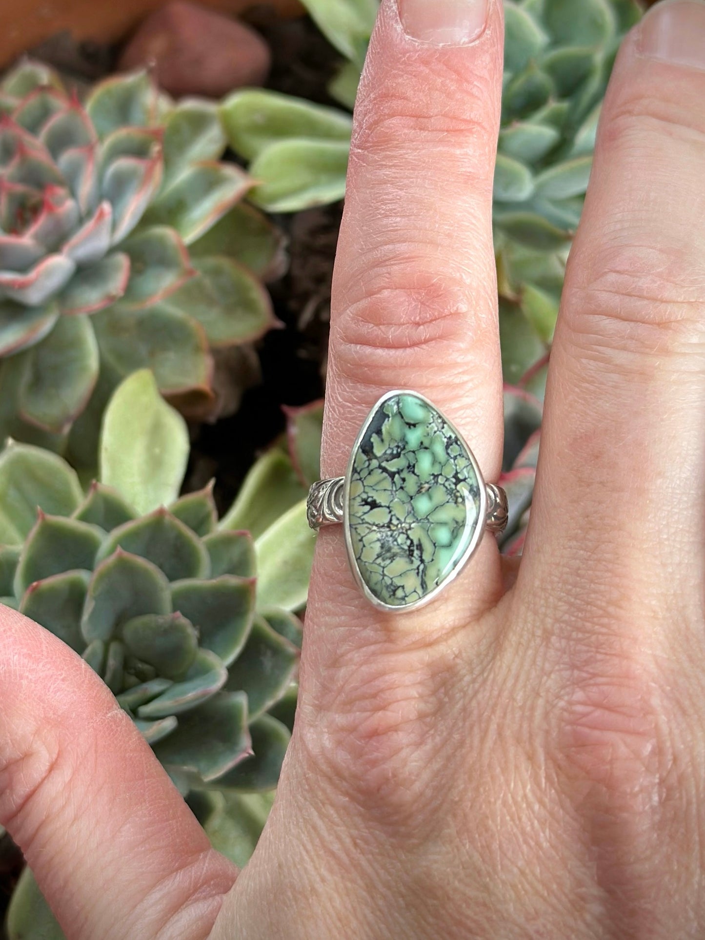 Nautilus Variscite Ring size 8.75 Swirl Flower Band