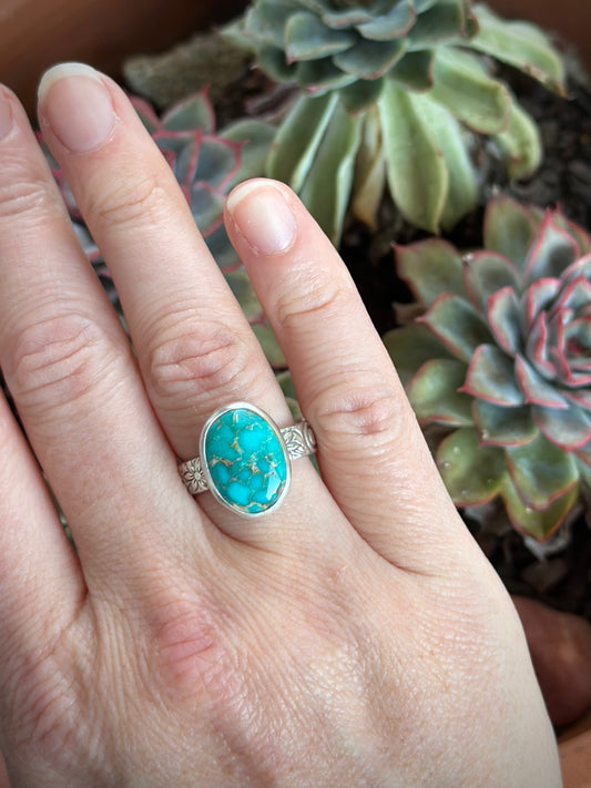 Emerald Valley Turquoise Ring Spiral Swirl Band in size 7.75