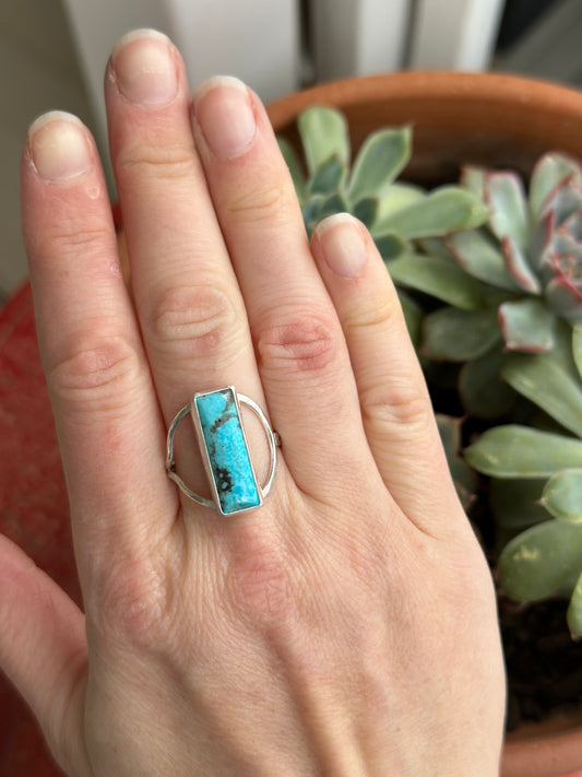 Kingman Turquoise Loop Ring