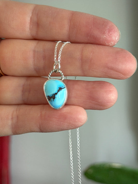 Golden Hills Turquoise Necklace Scalene