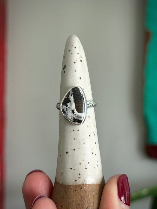 White Buffalo Ring Fleur Band size 6