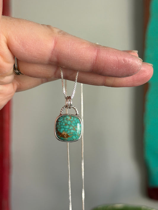 Patagonia Turquoise Twist Necklace in Green