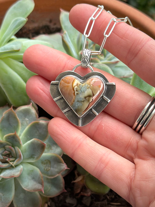 Polychrome Jasper Radiant Heart Pendant in Pink v3