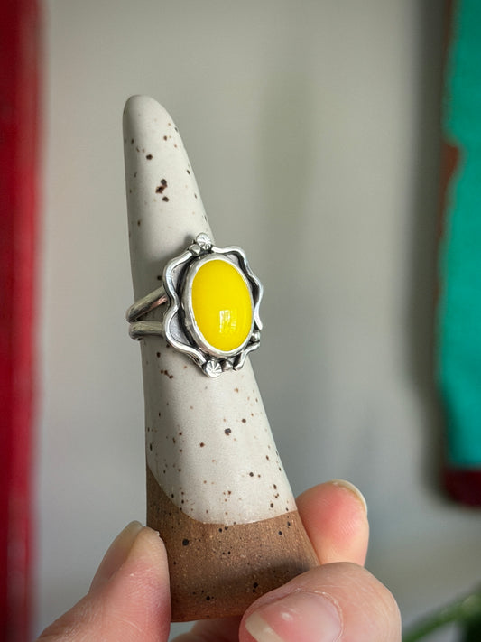 Yellow Rosarita Slag Glass Ring Gothic Vibes in size 6.75