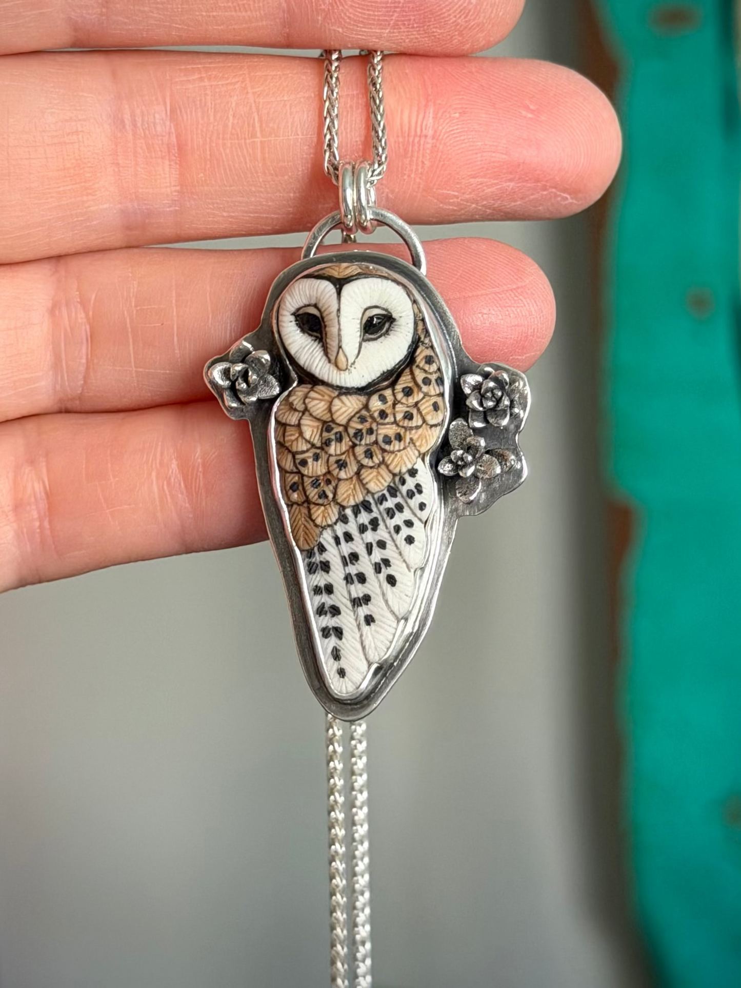 Laura Mears Full Owl and Succulents Pendant