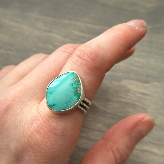 Fox Turquoise Asymmetrical Ring in size 9