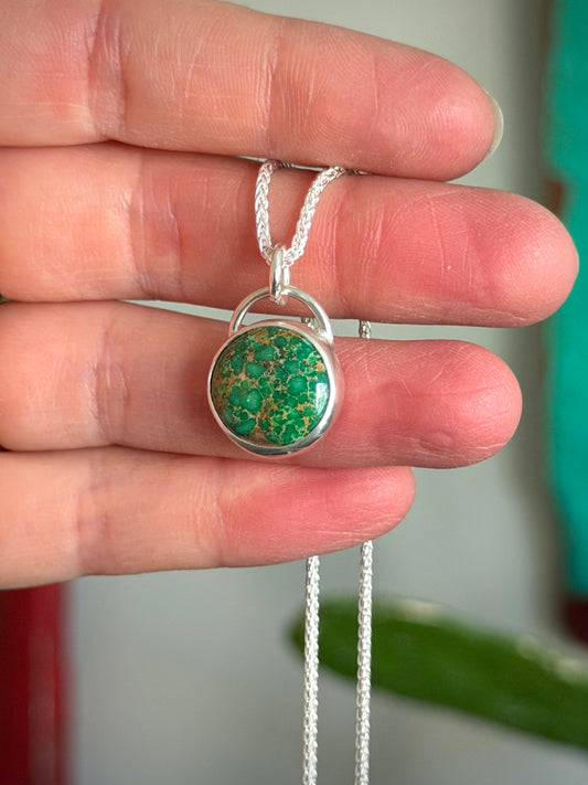 Patagonia Turquoise Round Twist Pendant in Green