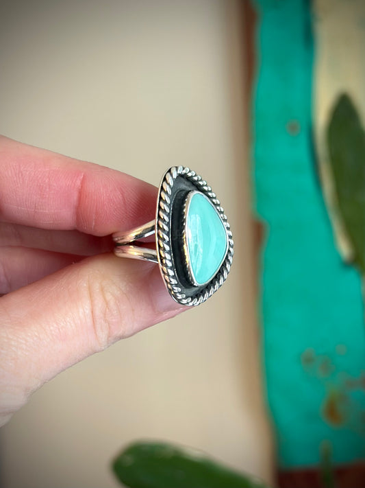 Minty Desert Bloom Variscite Twist Shadowbox Ring in size 7.25