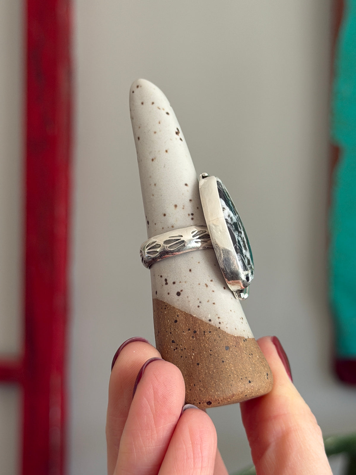 White Buffalo Art Deco Ring size 8.5 STAMPED BAND
